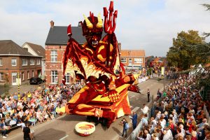 living-statues_buurtschap-notelaar_2016