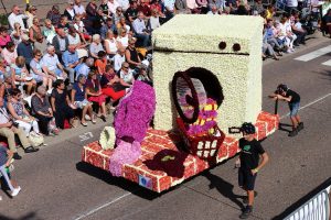 Juniorwagen Bloemencorso Loenhout 2018