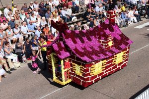 Juniorwagen Bloemencorso Loenhout 2018