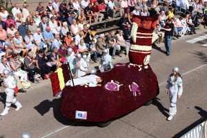 Juniorwagen Bloemencorso Loenhout 2018